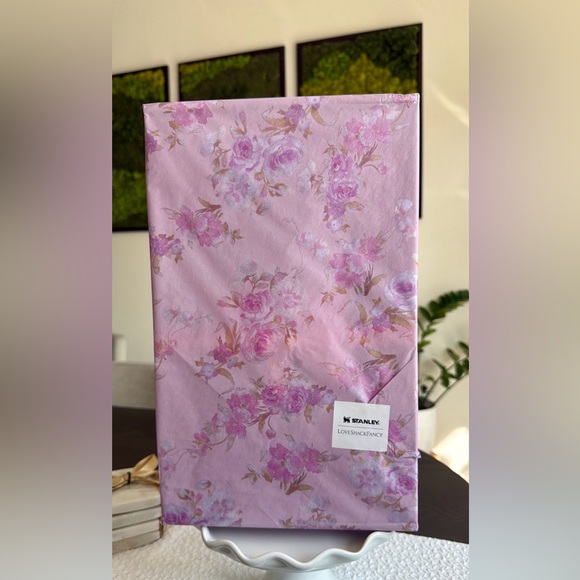 Stanley Other - Stanley x LoveShackFancy Quencher Tumbler 40 OZ (Vault) - Happy Thoughts Purple